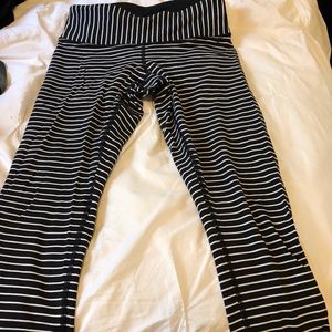 Lululemon striped wunder under